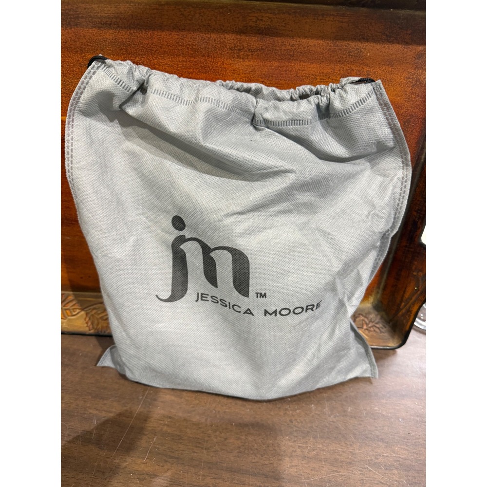 Jessica Moore Exquisite Crossbody Bag Light Grey Pebbled JM-313 NWT - Picture 7 of 7